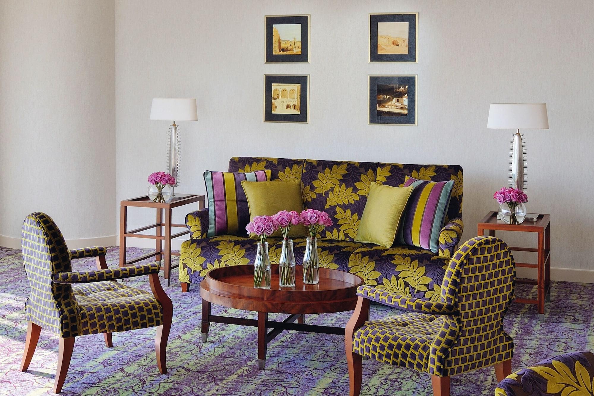 Qabila Westbay Hotel By Marriott Doha Luaran gambar A living room