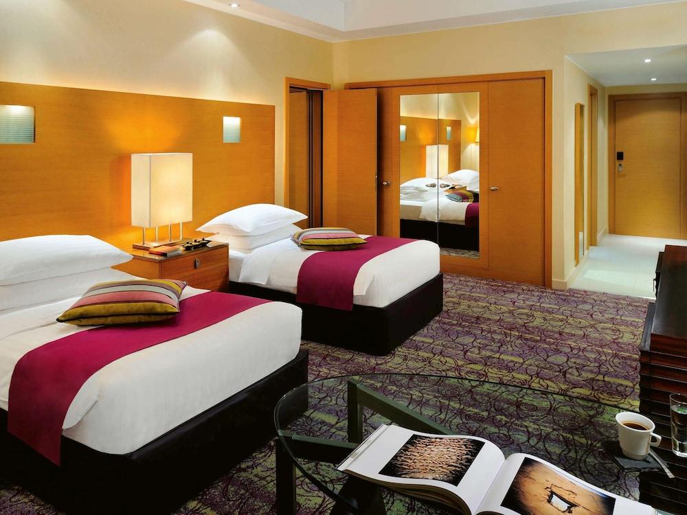 Qabila Westbay Hotel By Marriott Doha Luaran gambar A typical room at the hotel