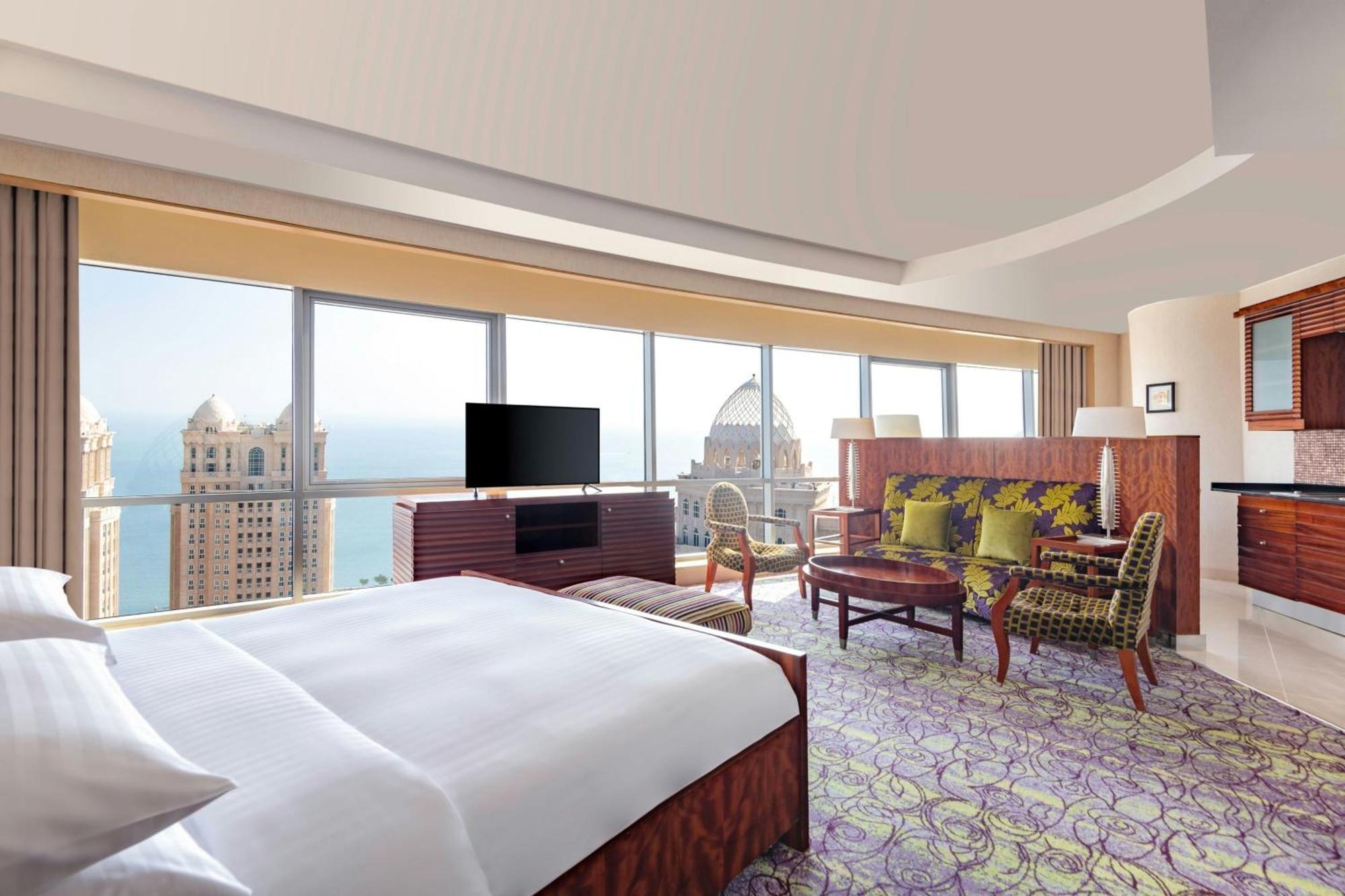 Qabila Westbay Hotel By Marriott Doha Luaran gambar A suite at the Jumeirah Atlantis